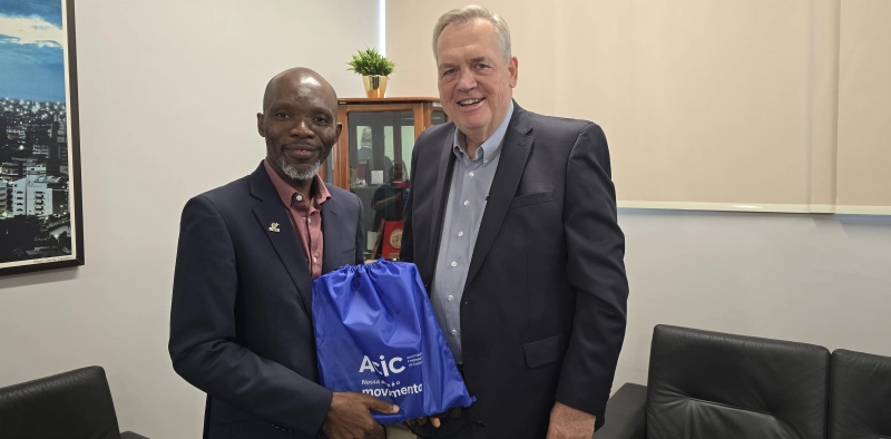 Renforcement des liens économiques et de la coopération bilatérale : Visite officielle du Chargé d&rsquo;affaires de l&rsquo;Ambassade du Togo au Brésil à l&rsquo;ACIC de Criciúma
